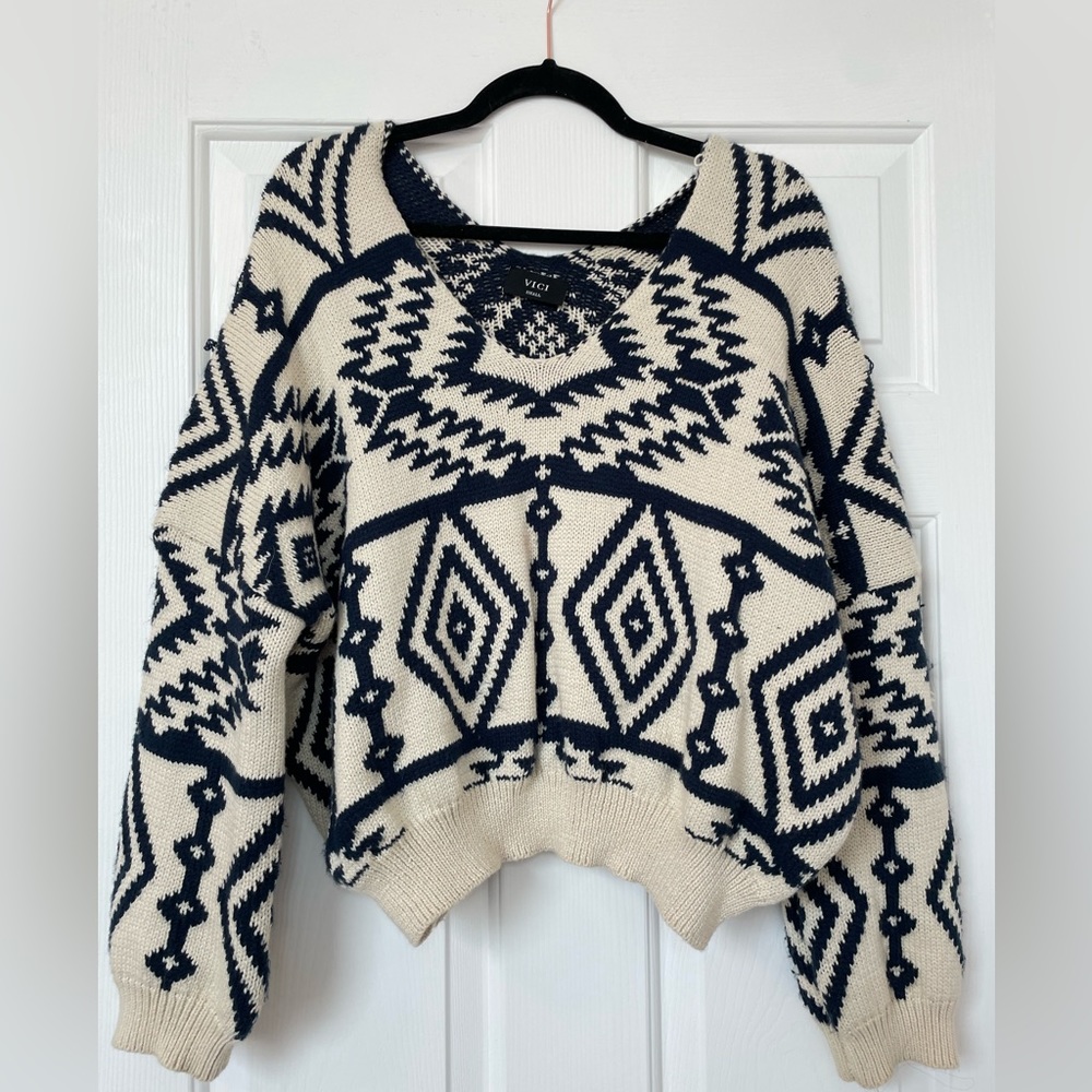 VICI Aztec Print Sweater Size Small